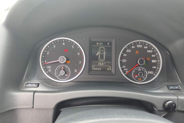 Used Volkswagen Tiguan 2016 300TSI Automatic Two-Wheel Drive Trend Edition Instrument Cluster