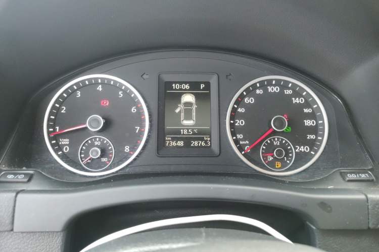 Used Volkswagen Tiguan 2016 280TSI Automatic Two-Wheel-Drive Silk Road Style Edition Instrument Cluster