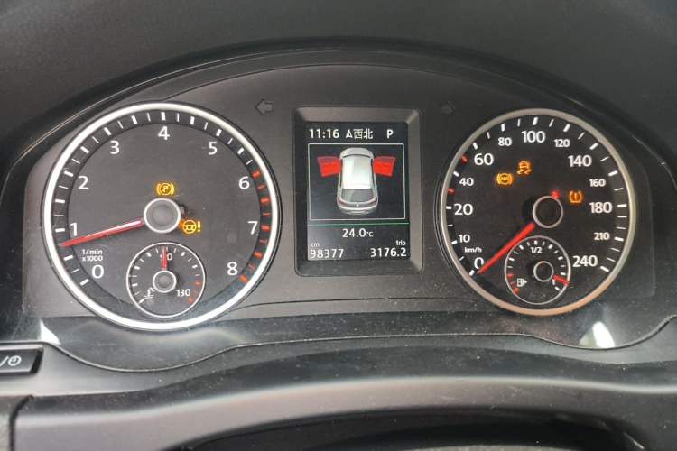 Used Volkswagen Tiguan 2016 300TSI Automatic Two-Wheel Drive Luxury Edition Instrument Cluster