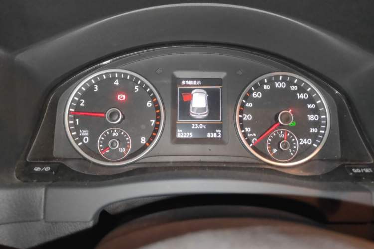Used Volkswagen Tiguan 2016 300TSI Automatic Two-Wheel Drive Luxury Edition Instrument Cluster