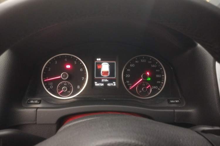 Used Volkswagen Tiguan 2016 300TSI Automatic All-Wheel Drive Luxury Edition Instrument Cluster