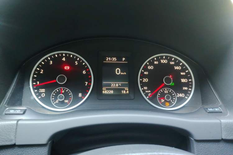 Used Volkswagen Tiguan 2016 280TSI Automatic Two-Wheel Drive Silk Road Comfort Edition Instrument Cluster