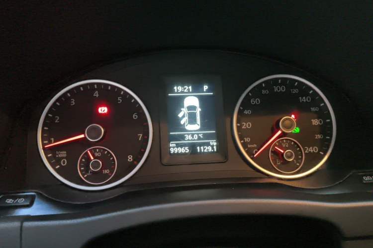Used Volkswagen Tiguan 2016 280TSI Automatic Two-Wheel-Drive Silk Road Style Edition Instrument Cluster
