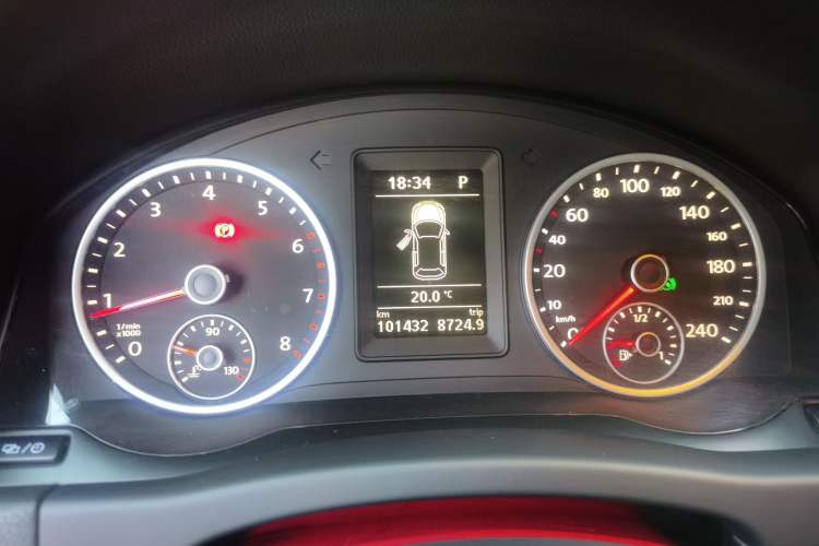 Used Volkswagen Tiguan 2016 280TSI Automatic Two-Wheel Drive Silk Road Comfort Edition Instrument Cluster