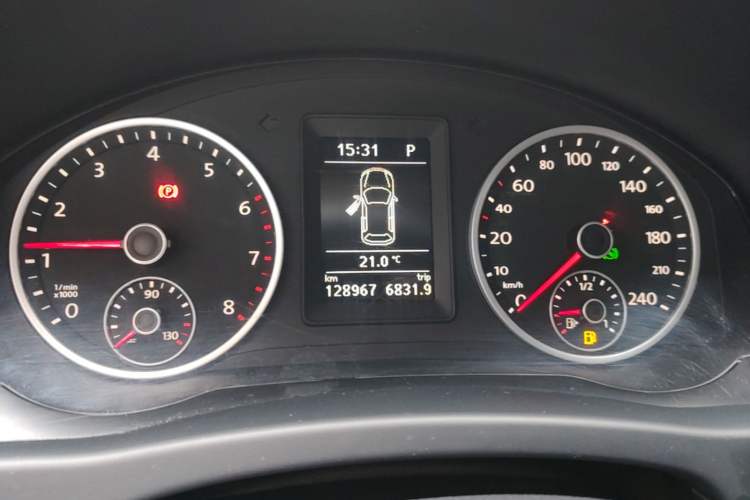 Used Volkswagen Tiguan 2016 280TSI Automatic Two-Wheel-Drive Silk Road Style Edition Instrument Cluster