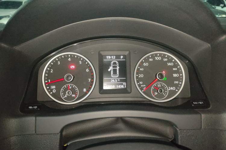 Used Volkswagen Tiguan 2016 300TSI Automatic Two-Wheel Drive Comfort Edition Instrument Cluster