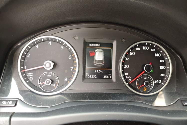 Used Volkswagen Tiguan 2016 300TSI Automatic Two-Wheel Drive Luxury Edition Instrument Cluster