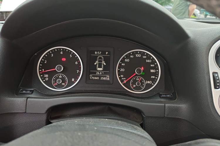 Used Volkswagen Tiguan 2016 300TSI Automatic Two-Wheel Drive Comfort Edition Instrument Cluster