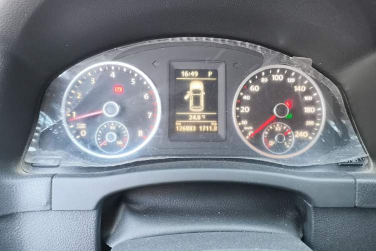 Used Volkswagen Tiguan 2016 280TSI Automatic Two-Wheel-Drive Silk Road Style Edition Instrument Cluster