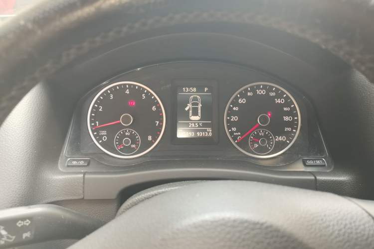Used Volkswagen Tiguan 2016 300TSI Automatic Two-Wheel Drive Trend Edition Instrument Cluster