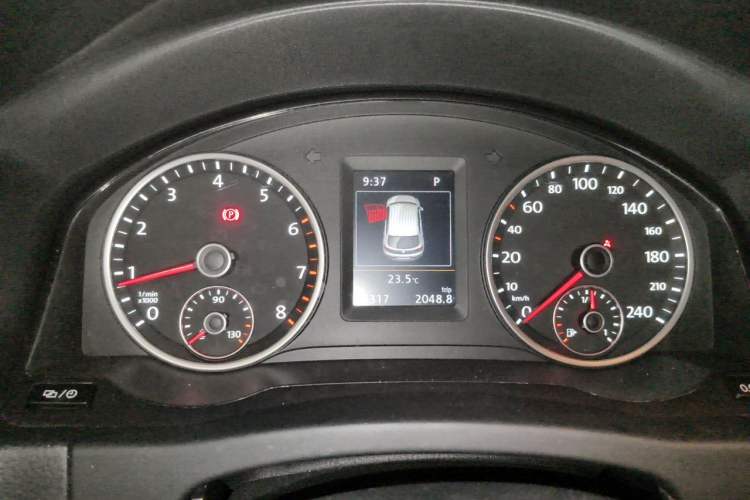 Used Volkswagen Tiguan 2016 300TSI Automatic Two-Wheel Drive Luxury Edition Instrument Cluster