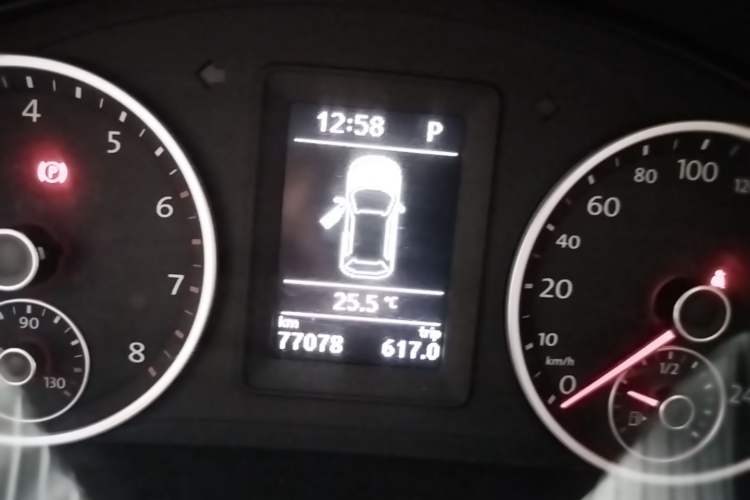 Used Volkswagen Tiguan 2016 280TSI Automatic Two-Wheel-Drive Silk Road Style Edition Instrument Cluster