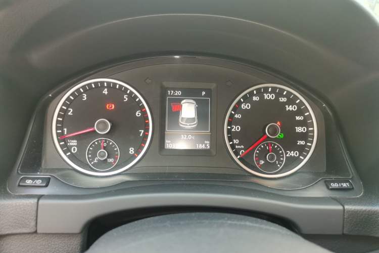 Used Volkswagen Tiguan 2016 300TSI Automatic All-Wheel Drive Luxury Edition Instrument Cluster