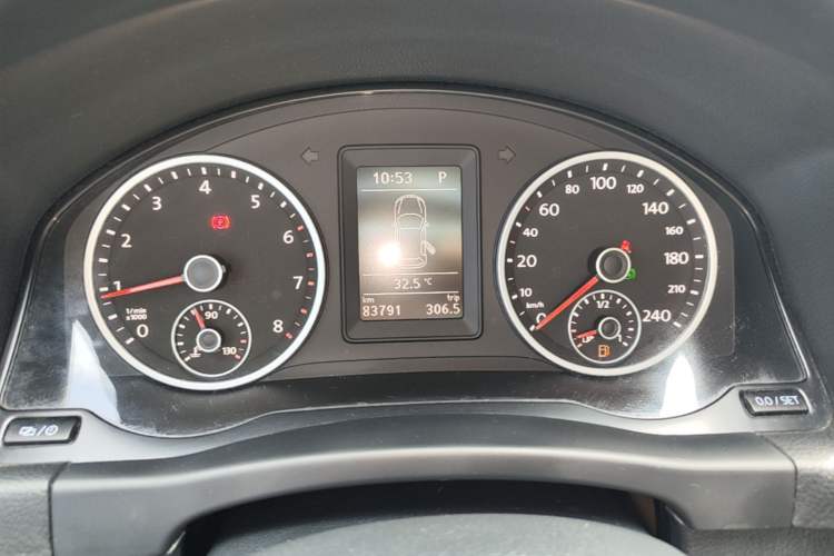 Used Volkswagen Tiguan 2016 300TSI Automatic All-Wheel Drive Fashion Vision Edition Instrument Cluster