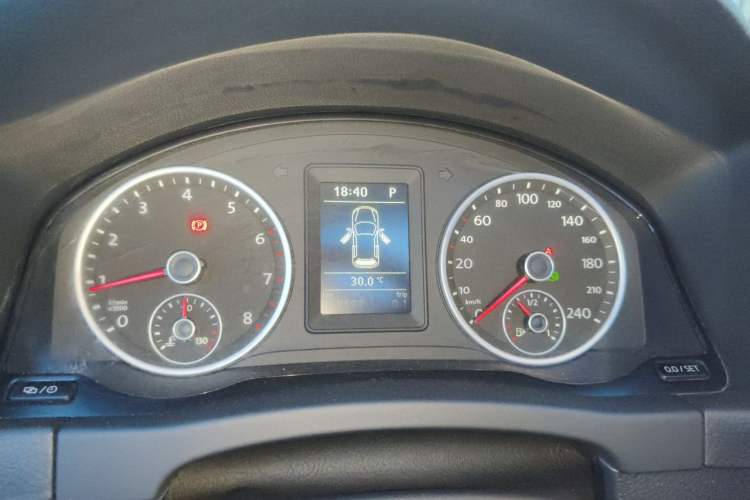 Used Volkswagen Tiguan 2016 300TSI Automatic Two-Wheel Drive Comfort Edition Instrument Cluster