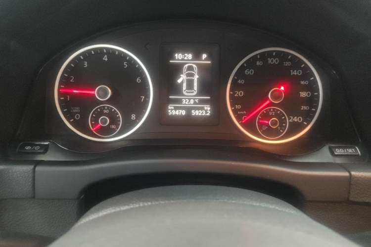 Used Volkswagen Tiguan 2016 300TSI Automatic All-Wheel Drive Fashion Vision Edition Instrument Cluster