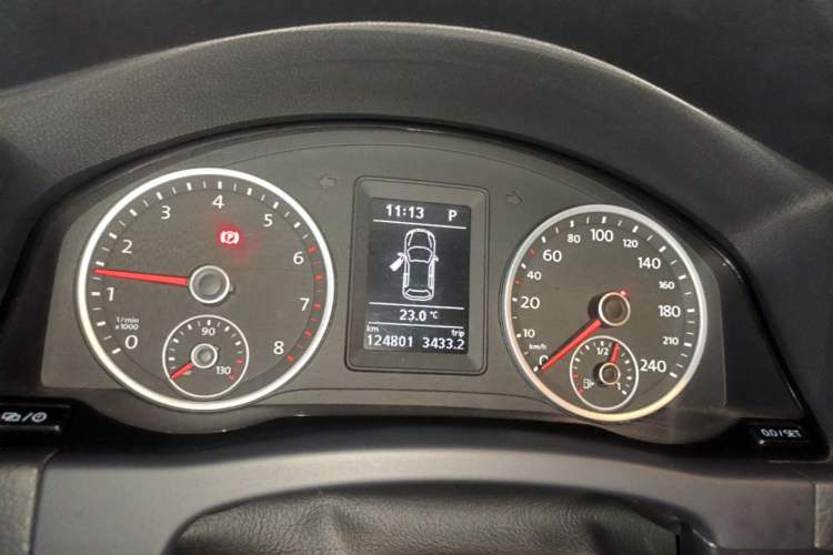 Used Volkswagen Tiguan 2016 300TSI Automatic Two-Wheel Drive Trend Edition Instrument Cluster