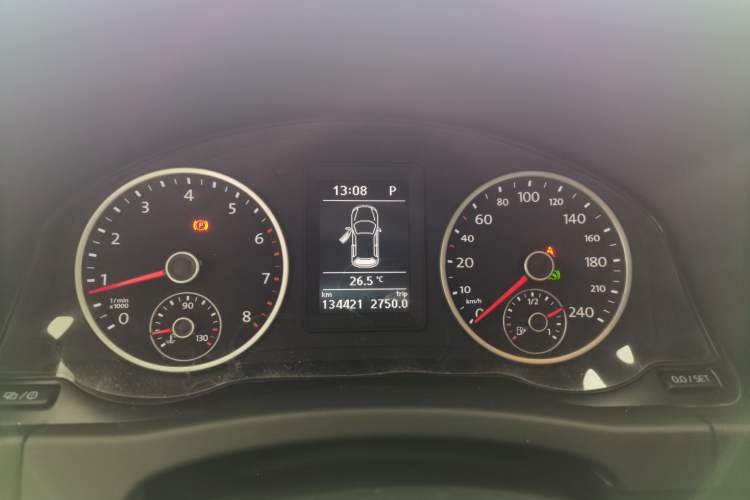 Used Volkswagen Tiguan 2016 280TSI Automatic Two-Wheel-Drive Silk Road Style Edition Instrument Cluster
