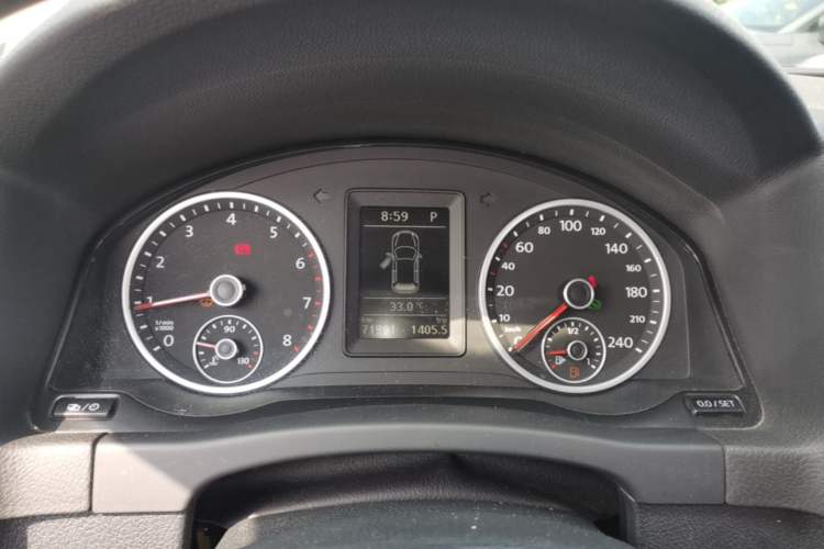 Used Volkswagen Tiguan 2016 300TSI Automatic Two-Wheel Drive Comfort Edition Instrument Cluster