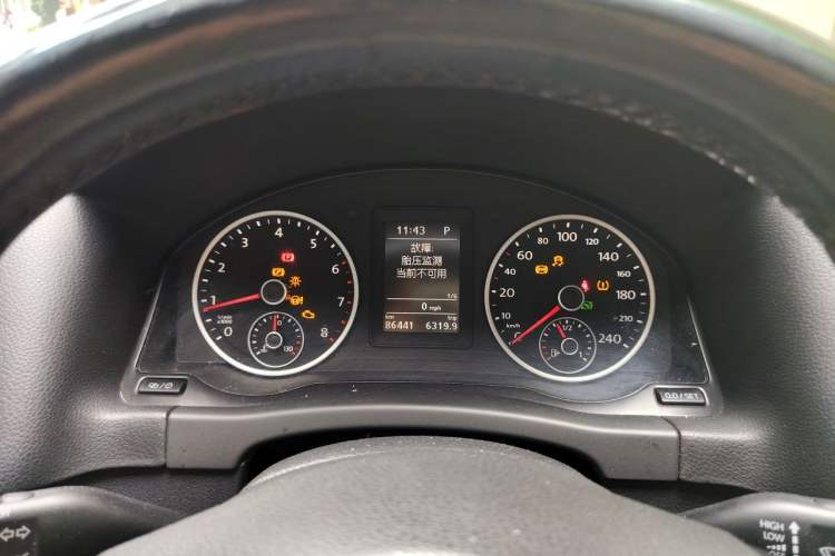 Used Volkswagen Tiguan 2016 300TSI Automatic Two-Wheel Drive Comfort Edition Instrument Cluster