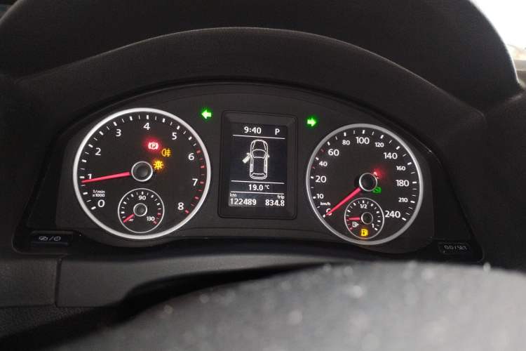 Used Volkswagen Tiguan 2016 300TSI Automatic Two-Wheel Drive Trend Edition Instrument Cluster