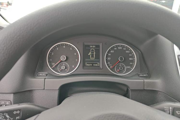 Used Volkswagen Tiguan 2016 300TSI Automatic Two-Wheel Drive Trend Edition Instrument Cluster