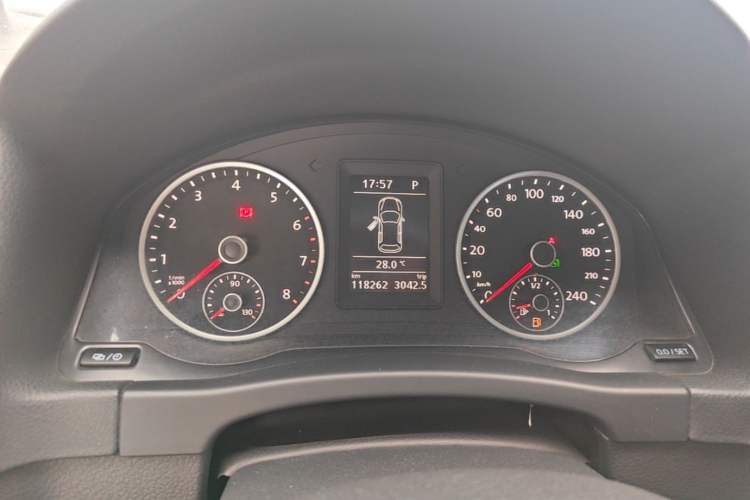 Used Volkswagen Tiguan 2016 300TSI Automatic Two-Wheel Drive Trend Edition Instrument Cluster