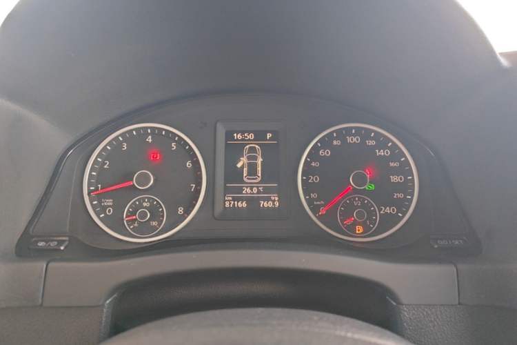 Used Volkswagen Tiguan 2016 300TSI Automatic Two-Wheel Drive Trend Edition Instrument Cluster