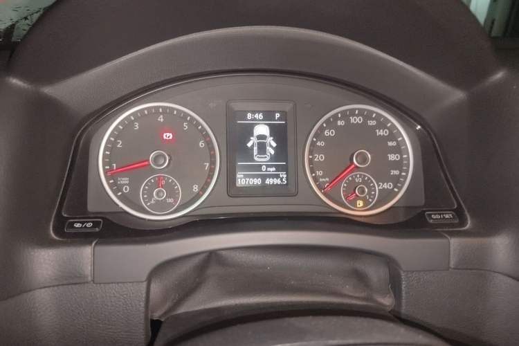 Used Volkswagen Tiguan 2016 280TSI Automatic Two-Wheel Drive Silk Road Comfort Edition Instrument Cluster