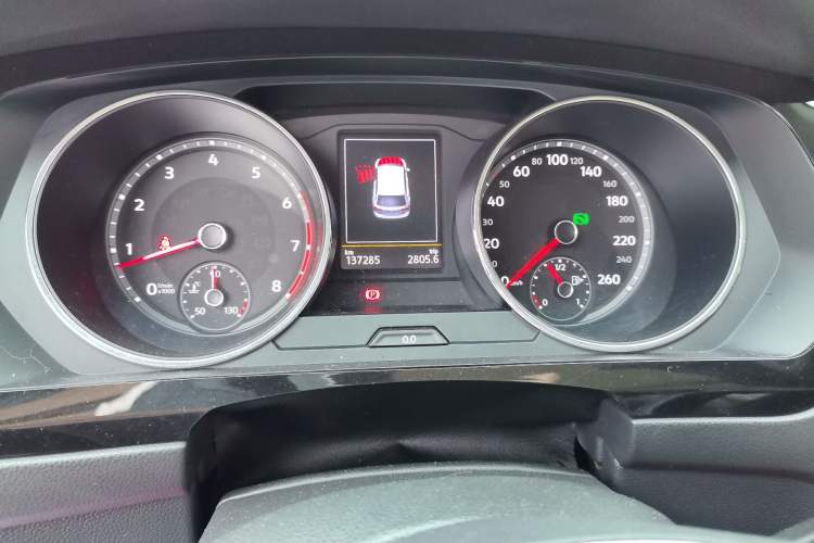 Used Volkswagen Tiguan 2016 300TSI Automatic Two-Wheel Drive Luxury Edition Instrument Cluster