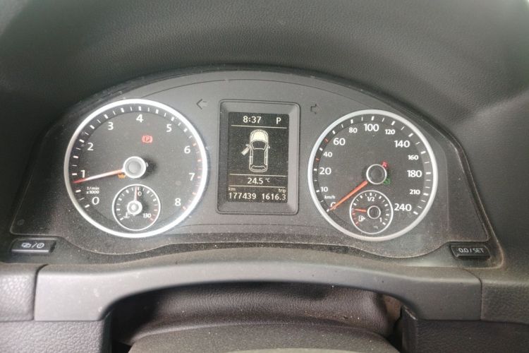Used Volkswagen Tiguan 2016 280TSI Automatic Two-Wheel-Drive Silk Road Style Edition Instrument Cluster