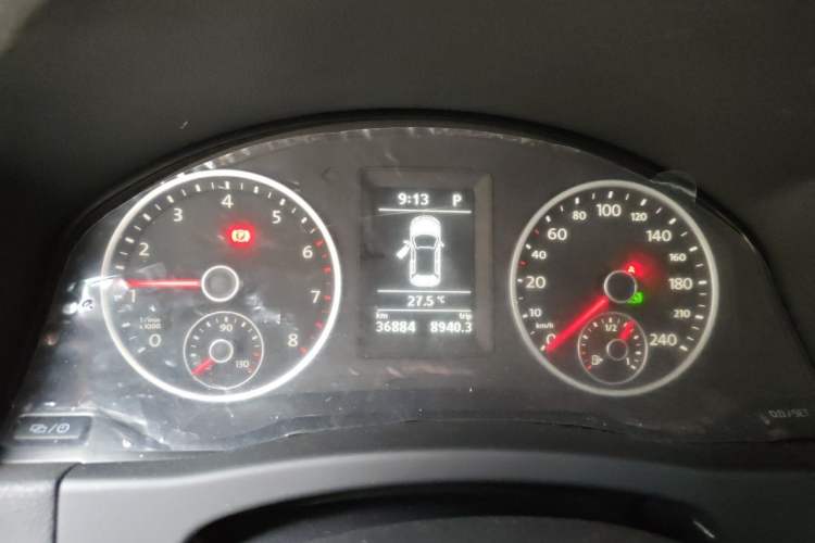 Used Volkswagen Tiguan 2016 280TSI Automatic Two-Wheel Drive Silk Road Comfort Edition Instrument Cluster