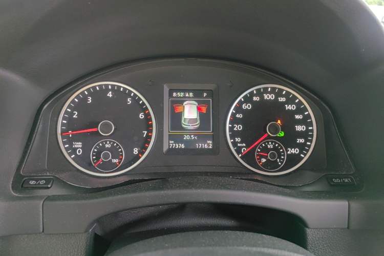 Used Volkswagen Tiguan 2016 2.0 TSI Four-Wheel Drive Standard Version Instrument Cluster