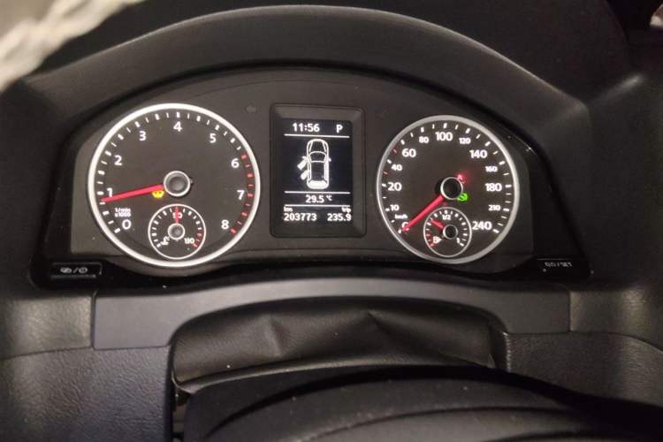 Used Volkswagen Tiguan 2016 300TSI Automatic Two-Wheel Drive Comfort Edition Instrument Cluster