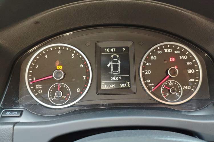 Used Volkswagen Tiguan 2016 300TSI Automatic Two-Wheel Drive Trend Edition Instrument Cluster