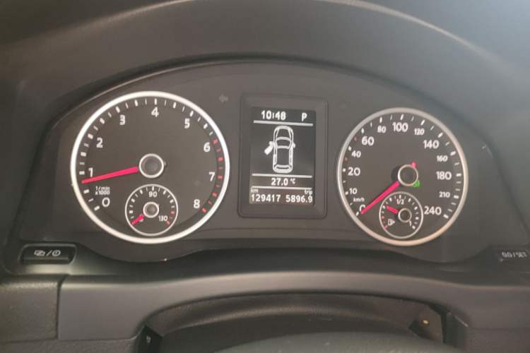 Used Volkswagen Tiguan 2016 280TSI Automatic Two-Wheel Drive Silk Road Comfort Edition Instrument Cluster