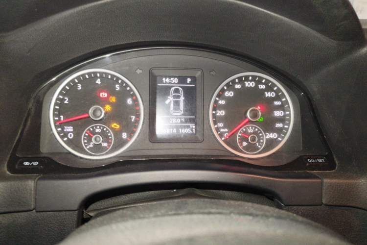 Used Volkswagen Tiguan 2016 300TSI Automatic Two-Wheel Drive Trend Edition Instrument Cluster