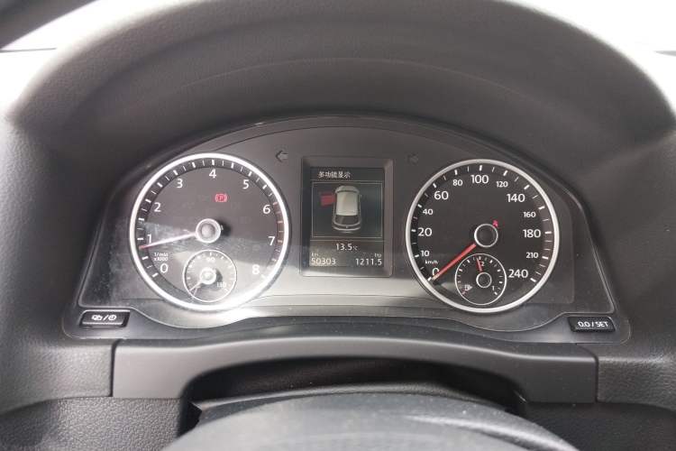 Used Volkswagen Tiguan 2016 300TSI Automatic Two-Wheel Drive Luxury Edition Instrument Cluster