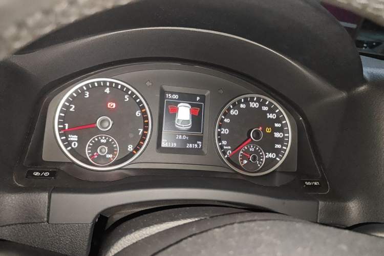 Used Volkswagen Tiguan 2016 330TSI Automatic All-Wheel Drive Luxury Edition Instrument Cluster