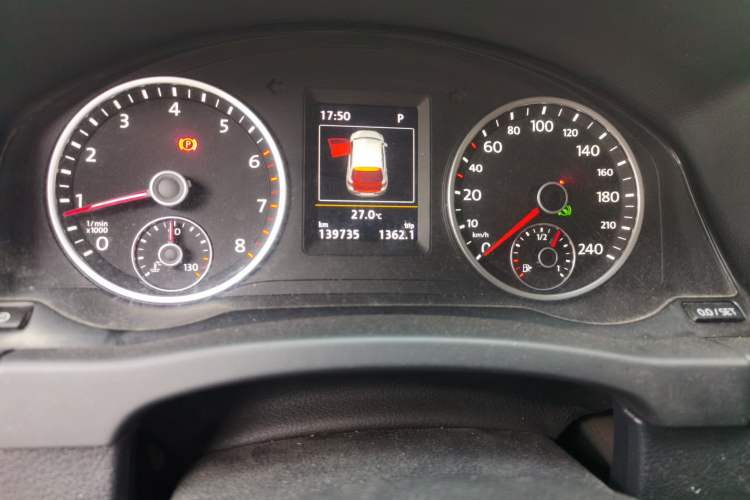 Used Volkswagen Tiguan 2016 300TSI Automatic Two-Wheel Drive Luxury Edition Instrument Cluster