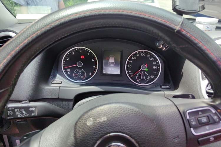 Used Volkswagen Tiguan 2016 300TSI Automatic Two-Wheel Drive Luxury Edition Instrument Cluster