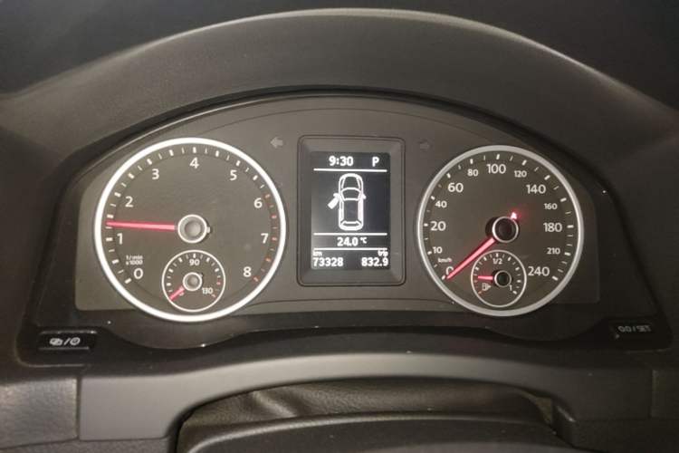 Used Volkswagen Tiguan 2016 300TSI Automatic Two-Wheel Drive Trend Edition Instrument Cluster