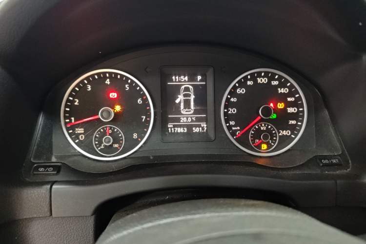 Used Volkswagen Tiguan 2016 300TSI Automatic Two-Wheel Drive Trend Edition Instrument Cluster