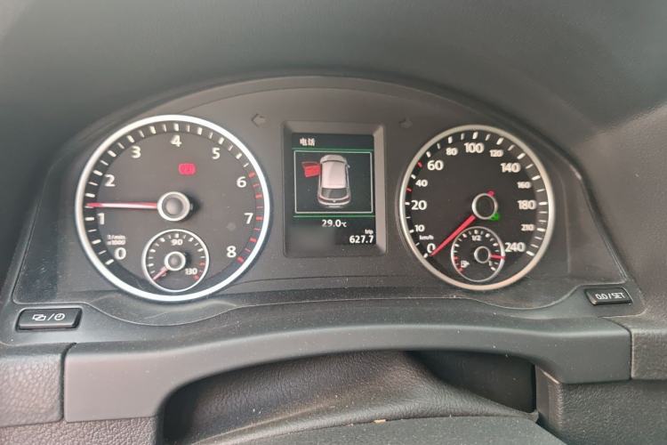 Used Volkswagen Tiguan 2016 300TSI Automatic Two-Wheel Drive Luxury Edition Instrument Cluster