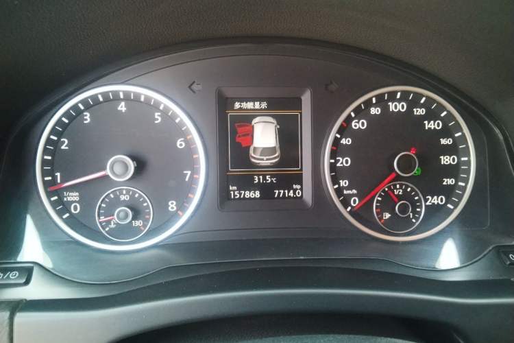 Used Volkswagen Tiguan 2016 300TSI Automatic Two-Wheel Drive Luxury Edition Instrument Cluster