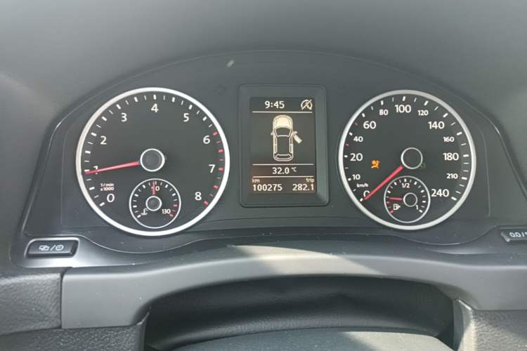 Used Volkswagen Tiguan 2016 280TSI Automatic Two-Wheel-Drive Silk Road Style Edition Instrument Cluster