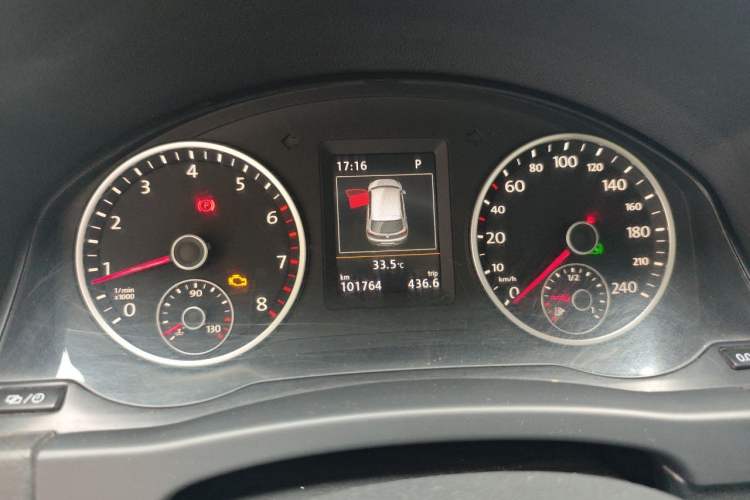 Used Volkswagen Tiguan 2016 300TSI Automatic All-Wheel Drive Luxury Edition Instrument Cluster