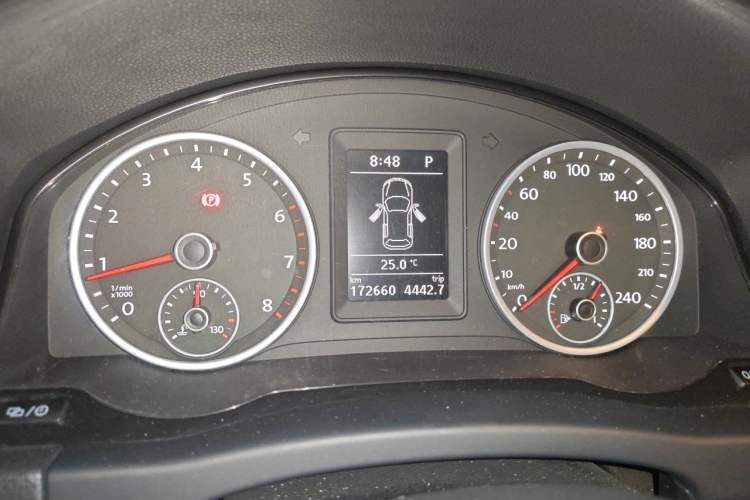 Used Volkswagen Tiguan 2016 300TSI Automatic Two-Wheel Drive Comfort Edition Instrument Cluster
