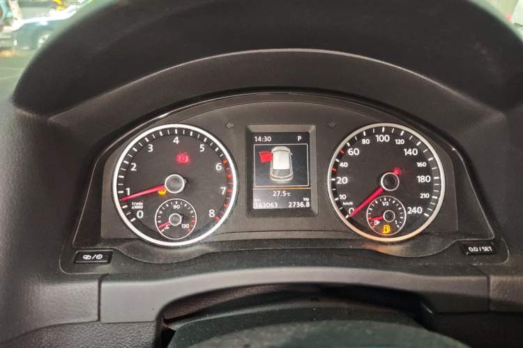 Used Volkswagen Tiguan 2016 300TSI Automatic All-Wheel Drive Luxury Edition Instrument Cluster