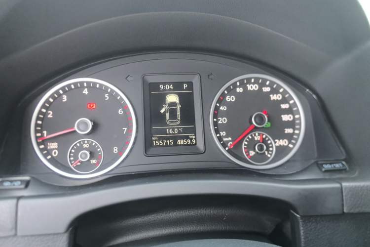 Used Volkswagen Tiguan 2016 280TSI Automatic Two-Wheel-Drive Silk Road Style Edition Instrument Cluster